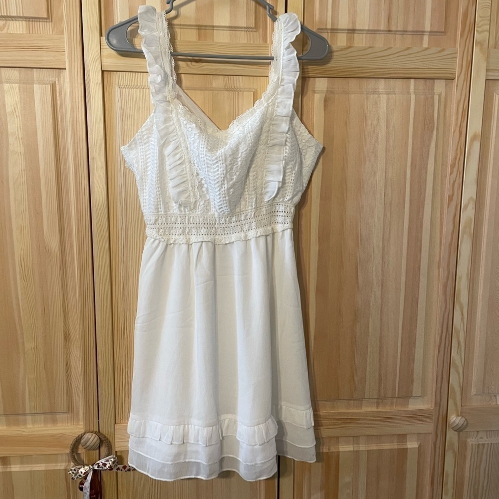 T5.  Simplee dress md.